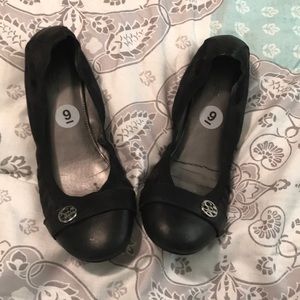 Coach flats -gently used. Reposh